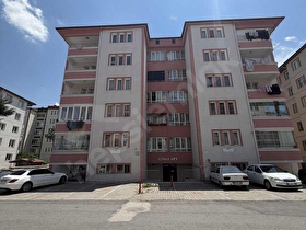 NEVKUR-ESENTEPE MAH. 3+1 ARAKAT GÜNEY CEPHELİ DAİRE YÜCEL EMLAK