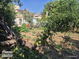 HONAZ/KOCABAŞ/2 KATLI ÇİFTLİK EVİ/ÜZÜM/EKİPMANLARI İLE SATILIK