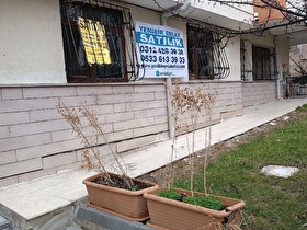 YENİBİR EMLAKTAN ÖVEÇLER HUZUR MAHALLESİNDE BAKIMLI 3+1 TERS DUBLEKS DAİRE