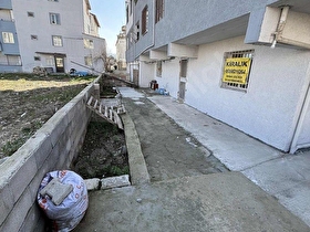 SGK BİNA ARKASI SATILIK BAHÇE KATI