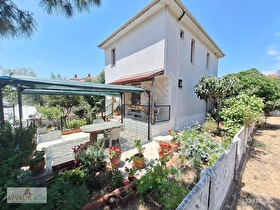 AYVALIK SAHİLKENTTE DENİZE YÜRÜME MESAFESNDE 3+1 MÜSTAKİL VİLLA
