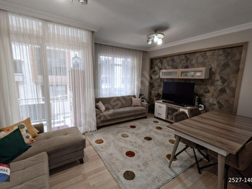 Karşıyaka Alaybeyde Tadilatlı Çift Cepheli 2+1 Satılık Daire
