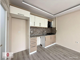 YÜKSELDEN ALTINKUMDA ÖN CEPHE DOĞALGAZLI SATILIK 1+1 FERAH DAİRE