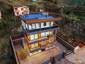 TRABZON DA ÖZGÜN MİMARİ VE MALİKANE ZARAFETİYLE SATILIK VİLLA !