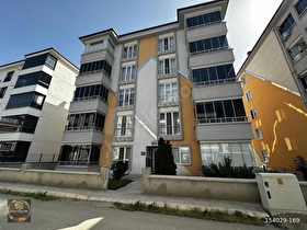 HACILAR MEYDANINDA FERAH,KULLANIŞLI VE DEĞERLİ YATIRIM FIRSATI
