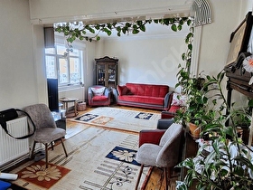 30 METRELİK YOLA CEPHELİ 3+1 SATILIK DAİRE