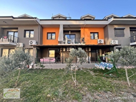 FÜSUN EMLAKTAN GİRİŞ KATI 2+1 BAHÇELİ OTOPARKLI DAİRE SATILIK