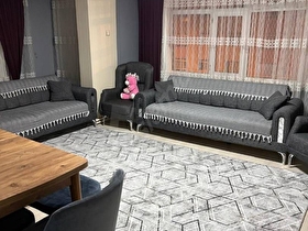 BAHÇELİEVLER MAHALLESİ HÜRRİYET CADDESİ ÜZERİNDE 2+1 SATILIK DAİRE