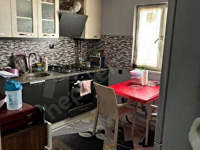 Eski devlet hastanesi arkasında eski cami mahallesi satılık giriş kat 2+1 daire