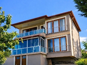 Yalova Çınarcıkta Satılık Yatırımlık Fırsat Villa tarzı müstakil bahçeli  çift daire