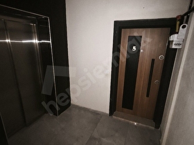 Muratbey mahallesi 2+1 ara kat doğalgazlı geniş metrekareli satılık izbana yürüme mesafesinde