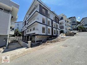 Başiskele Barbaros Mah. Pınar Caddesinde Satılık 2+1 Daireler