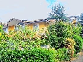 Kartepe de Havuzlu 7/24 Güvenlikli Site Bahçeli 3+1 Dublex Villa