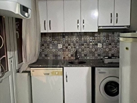 Bahçelievler mah 1+0 apart 7000 tl bulaşık makinesi var