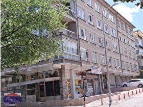 Esat Kocatepede 2+1 Ön Cephe Ara Kat Merkezi Isınmalı Daire
