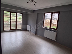HAVVA GENÇ GAYRİMENKULDEN AKÇAKOCADA AYRIMUTFAK 2+1 DAİRE