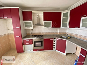 MUHİTTİN MAHALLESİNDE SATILIK 3+1 145 m2 DAİRE