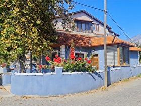 Köyceğiz Merkezde Müstakil Ev