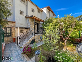 Kuşadası Kadınlar Denizinde Eşyalı Tripleks | Deniz Manzaralı