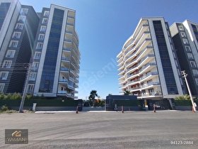 Hürriyet Mah. Oliva Garden Sitesinde 3+1 Satılık Arakat Daire.