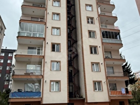 TEYYAREDÜZÜN’DE  SAHIBINDEN SATILIK 3 + 1 DAIRE