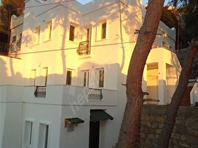 HİKMETTEN SATILIK KUMBAHÇE MAHALLESİNDE MÜSTAKİL 3 DAİRE