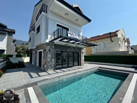 Hisarönü Merkezde 4+1 Sıfır Müstakil Villa | Özel Havuzlu