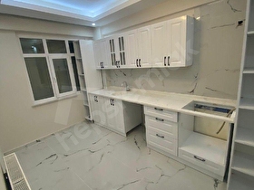 SAMSUN İLKADIM ULUGAZİ MAHALLESİNDE KAT TAPULU İÇİ YAPILI 2+1 SATILIK DAİRE