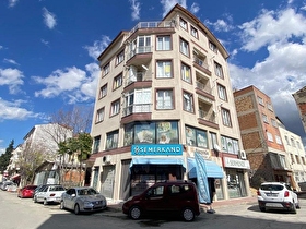 BURDUR MERKEZ KONAK AMERİKAN MUTFAKLI SATILIK 2+1/60 M2. DAİRE