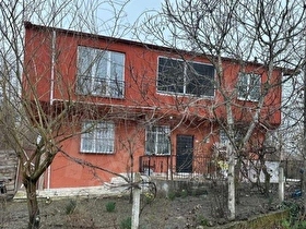 SINOP GERZE KABANLAR KÖYÜNDE ÇIFTLIK EVI VE BAHÇE