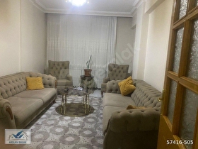 Arslan Emlaktan Hüsamettin Çelebi mahallede satılık 3+1 Ara kat Asansörlü