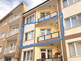 Merkezi Ara Kat Balkonlu 1+1