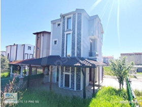 MARİNADAN PLAJA 200 METRE GENİŞ BAHÇELİ LÜKS VİLLA (FIRSAT)