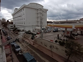İSTANBUL CADDESİNDE YENİ BİNADA 2+1 120M2 ARAKAT ASANSÖR, EBEVEYN BANYOLU, VESTİJERLİ LÜX KÖŞE DAİRE