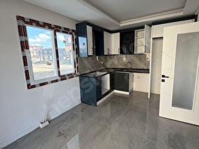 BAĞLAR DA KELEPİR SATILIK DAİRE YÜKSEK GİRİŞ
