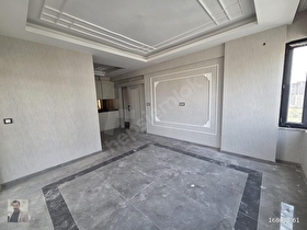 MAVİKENTTE CADDE ÜZERİ SİTE İÇİ LÜKS 2,5+1 SATILIK DAİRE