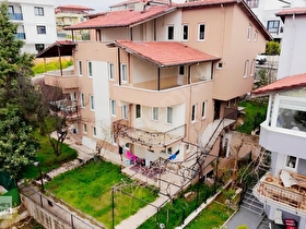 SİTE İÇİNDE 400M2 5+1 3 KATLI GENİŞ BAHÇELİ TERASLI MÜSTAKİL EV