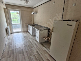 EGEMEN EMLAKTAN 100.YIL MAHALLESİNDE SATILIK 3+1 DAİRELER