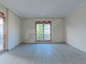 PİRİREİS MAHALLESİNDE 3+1 ZEMİNDEN ISITMA SATILIK DAİRE