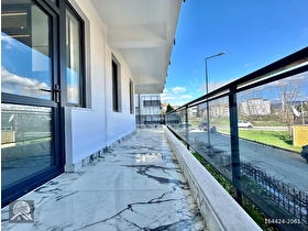 ꧁YETKİLİ AY EMLAKTAN꧁AKÇAYDA ARAKAT ÖN CEPHE AYRI MUTFAKLI DENİZE 500 MT SATILIK 2+1 LÜKS DAİRE
