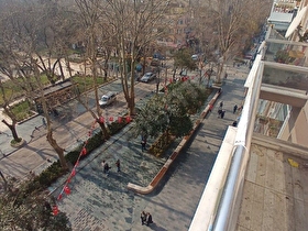 İZMİT YENİCUMA CAMİ KARŞISI YÜRÜYÜŞ YOLU ÜZERİNDE