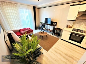 TEK YETKİLİ AYGÜLDEN EDREMİT KADIKÖY'DE NEZİH SİTE İÇİ ARA KAT ÖN CEPHE DOĞALGAZLI 1+1 SATILIK DAİRE