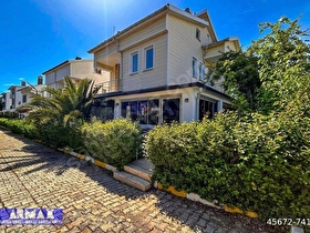 ARMAXDAN FIRSAT YENİÇİFLİKTE 5+1 MUHTEŞEM HAVUZLU VİLLA...