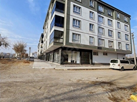 FATİH MAHALLESİ 4 BLOK SİTE İÇERİSİNDE 3+1 160 M2 KARE