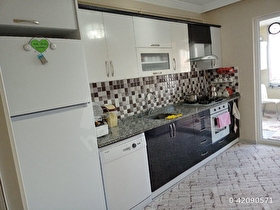 Acil Kısa süreliğine bu fiyata ebeveyn banyolu kapalı otoparklı kullanışlı ara kat Satılık 3+1 Dair