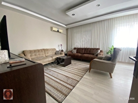 ŞEHRİN KALBİNDE D.GAZLI 240M2 4+1 ASANSÖRLÜ SATILIK FIRSAT DAİRE