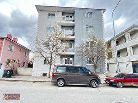 MERSEL EMLAKtan CUMHURİYET MAH.ALİ KEM.CAD.ÜZERİ SAT.2. KAT 3+1 DAİRE