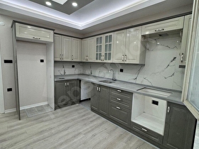 SAMSUN İLKADIMDA İLYASKÖY KAVŞAĞINA YAKIN KOMPLE YENİLENMİŞ LÜKS 2+1 SATILIK DAİRE
