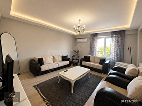 Akhisar Çarşamba Pazarında Satılık 6+1 Dubleks | 300 m²