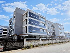Hak Emlaktan Beyciler Mah.de Ebeveyn Banyolu Satılık 2+1 Daire